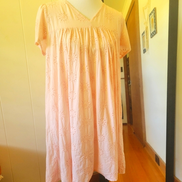 Peach BOHO Eyelet Lace MINI Dress, size Large - Picture 3 of 4